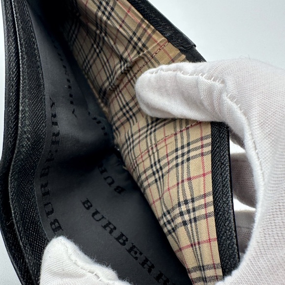 Burberry Bi Fold Wallet - Picture 5 of 10